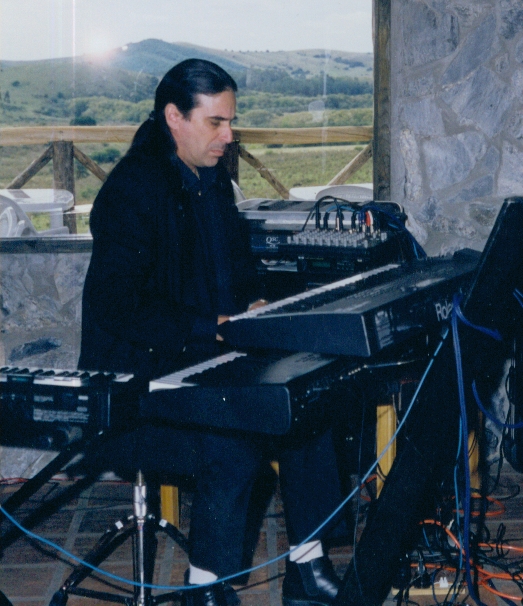 En San Francisco de Las Sierras (Minas) presentando el disco COSAS DE CHALAR
